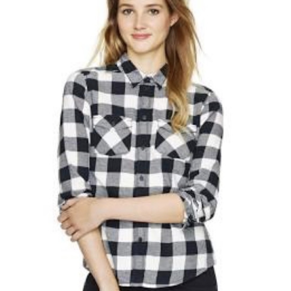 Black and white check plaid flannel TNA shirt